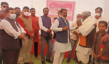 संत रविदास जी की जयंती पर करकेली मे विधायक बांधवगढ़ के मुख्य आतिथ्य मे कार्यक्रम संपन्न