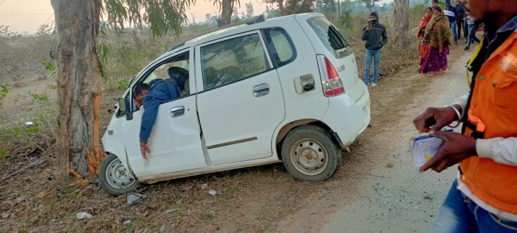 कार दुर्घटना में दो कार सवार की मौत