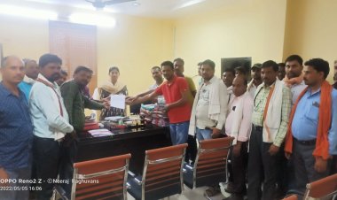 3 सूत्री मांगों को लेकर ग्राम रोजगार सहायक पंचायत सचिव कर्मचारी संघ ने मुख्यमंत्री के नाम जिला पंचायत सीईओ को सौंपा ज्ञापन,  मांग पूरा ना होने पर शीघ्र करेंगे आंदोलन
