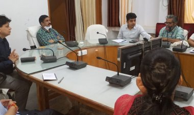 नगरीय निकायो के निर्वाचन की अधिसूचना जारी