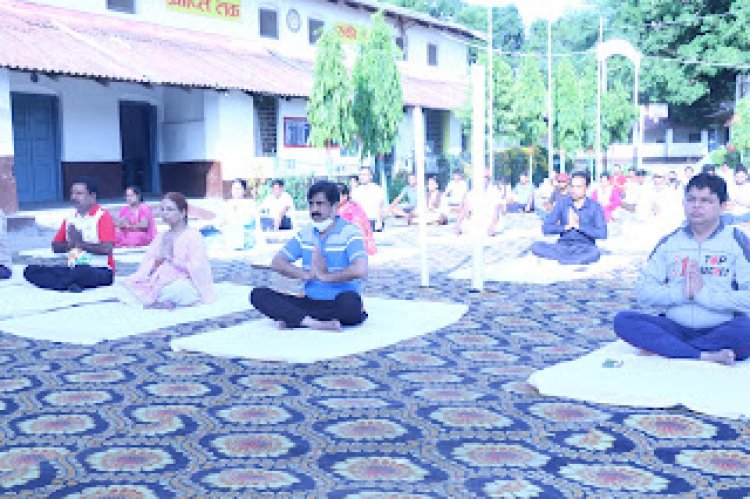 अंतर्राष्ट्रीय योग दिवस के अवसर पर जिले भर में आयोजित हुए सामूहिक योगा के कार्यक्रम