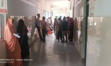 अव्यवस्थाओं के बीच संचालित है प्राथमिक स्वास्थ्य केंद्र करकेली