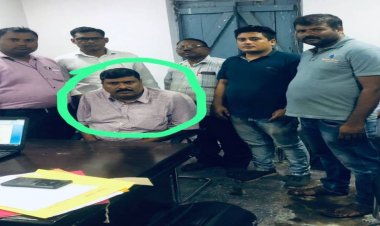 भ्रष्टाचार: लोकायुक्त ने BEO को 20 हजार रिश्वत लेते हुए किया गिरफ्तार, सस्पेंड न करने के बदले प्राचार्य से मांगे थे पैसे, कल भी एक हेड मास्टर हुआ था ट्रैप
