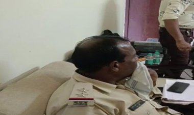 MP में लोकायुक्त की बड़ी कार्रवाई: लेबर इंस्पेक्टर और एसआई 10-10 हजार रिश्वत लेते गिरफ्तार, 60 साल के बुजुर्ग से मांगी थी घूस