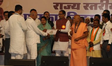 महावीर स्वामी के पांच महाव्रत हमें शाश्वत शांति के पथ का दिग्दर्शन कराते हैं: मुख्यमंत्री श्री चौहान