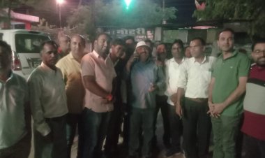 चुनाव विशेष : 7वीं बार पुष्पराज सिंह अधिवक्ता संघ के बने अध्यक्ष,  पढ़िए कितने कितने मतों से चुने गए अन्य पदाधिकारी
