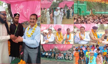 हजारों की तादात में ईदगाह में अदा की गई ईदुल फितर की नमाज़,  अमन और आपसी भाईचारे की मांगी दुआ, कलेक्टर, एसपी ने दी बधाई