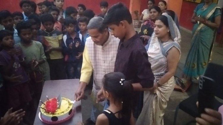 शास्वत ने अभिनव पहल की, दीन हीन बच्चों के साथ साझा की खुशी