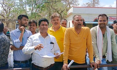 सहकारिता समिति के कर्मचारियों ने भी अब दी कलम बंद हड़ताल की चेतावनी