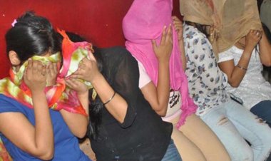 PHQ के पास चल रहा था देह व्यापार, पश्चिम बंगाल की 4 युवतियों को पुलिस ने पकड़ा, कई आपत्तिजनक सामान को बरामद