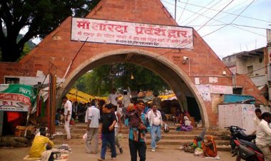 मंदिर परिसर में सफाई व्यवस्था चरमराई, श्रद्धालु परेशान