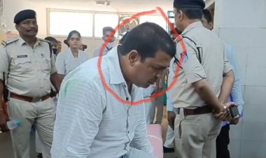 रिश्वतखोर अब नया रास्ता अपना रहे, रिश्वत में मिले रुपये चबाकर खा गया पटवारी, हाथ मलते रह गए  लोकायुक्त टीम