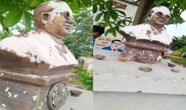 असामाजिक तत्वों ने तोड़ी बाबा साहब की प्रतिमा, भीम आर्मी और सामाजिक संगठनों में आक्रोश, कार्रवाई नहीं होने पर दी ये चेतावनी