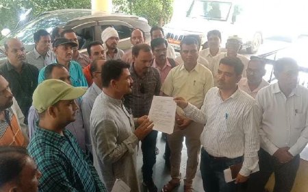 प्राइवेट स्कूल संचालकों की मांग पूरी न होने पर भोपाल में करेंगे विरोध, जिला प्रशासन को सौंपा ज्ञापन