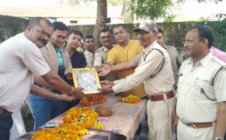 नवागत वन परिक्षेत्राधिकारी  के  आगवन  और  पूर्व पदस्थ वन परिक्षेत्राधिकारी के विदाई का किया गया स्वागत व भववीनी विदाई