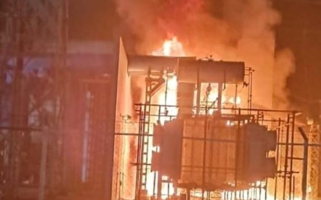 जेनरेटिंग ट्रांसफार्मर में विस्फोट से लगी आग,  500 यूनिट ठप्प