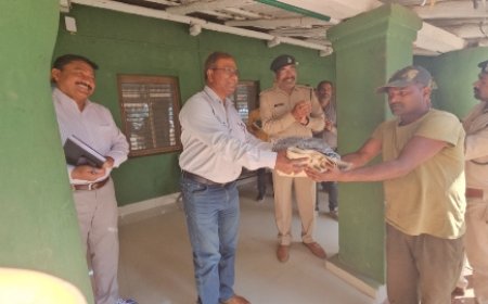 बीटीआर सुरक्षा श्रमिकों, वनरक्षकों को विभाग द्वारा दी गई वर्दी