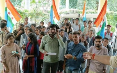 एनएसयूआई ने छात्रहित के मुद्दों को लेकर सौंपा ज्ञापन