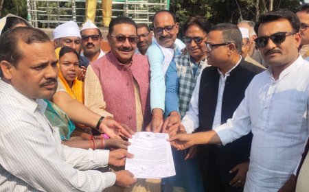 विजयपुर घटना को लेकर कांग्रेस ने सौंपा ज्ञापन