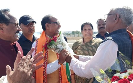 केन्द्रीय कृ़षि एवं किसान कल्याण तथा ग्रामीण विकास मंत्री का किया गया आत्मीय स्वागत