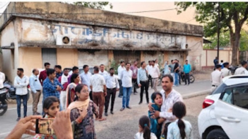 बड़ी खबर : कार का कांच तोड़ शातिर चोर अठारह लाख रुपए ले भागे