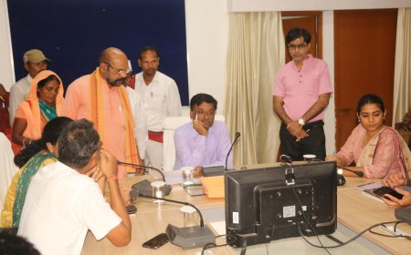 जनसुनवाई में कलेक्टर ने सुनी आम जनों की समस्याएं