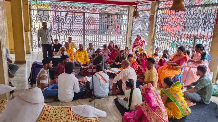 गुरु पूर्णिमा पर गुरु पूजन कर शिष्यों ने लिया आशीर्वाद