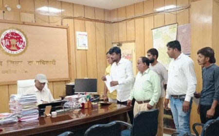 गौशालाओं की दुर्दशा पर हिंदू मुस्लिम एकता मंच ने कलेक्टर को सौंपा ज्ञापन