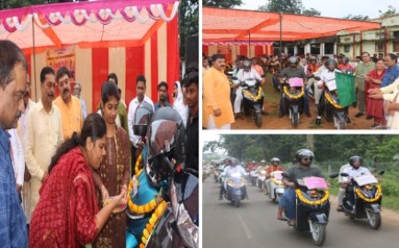 स्वच्छता ही सेवा, पखवाड़े के तहत कमिश्नर शहडोल संभाग ने स्कूटी रैली को हरी  झंडी दिखाकर किया रवाना