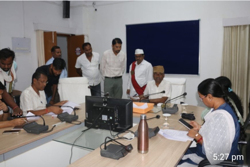 जनुसनवाई में कलेक्टर ने 79 आवेदकों की सुनी समस्यायें