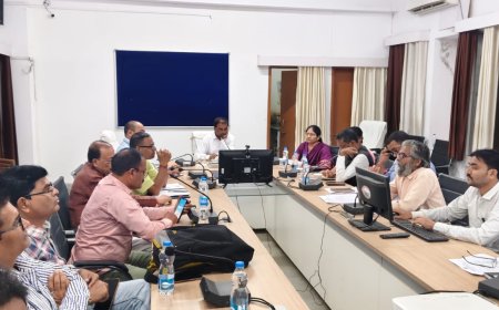 निर्वाचक नामावली का विशेष गहन पुनरीक्षण के संबंध में कलेक्टर की अध्यक्षता में प्रेस कान्फ्रेंस संपन्न