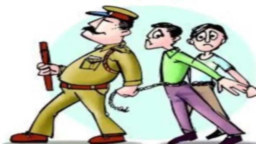जुआ खेलते पुलिस ने धर दबोचा