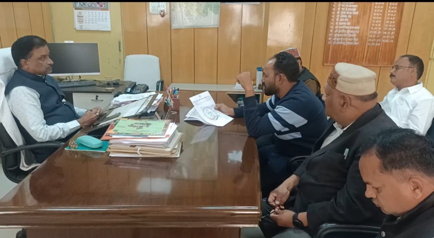 भदार नदी में अवैध रेत उत्खनन और जिले भर में अवैध शराब बिक्री पर रोक की मांग