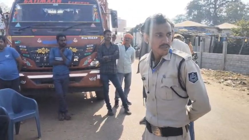 अवैध धान से भरा ट्रक पकड़ाया