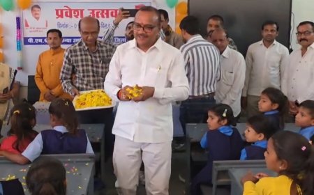 पीएम श्री कन्या उच्चतर माध्यमिक विद्यालय में प्रवेश उत्सव आयोजित