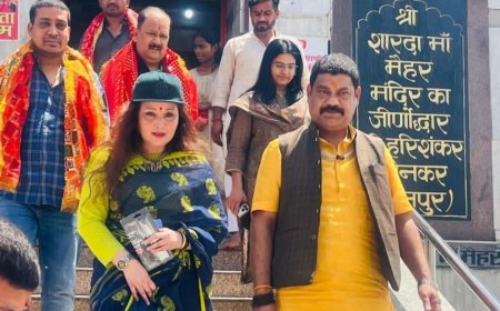 नवागत कलेक्टर माँ शारदा के दर्शन कर किया पदभार ग्रहण