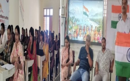 आदर्श कॉलेज में हर घर तिरंगा अभियान का हुआ शुभारंभ