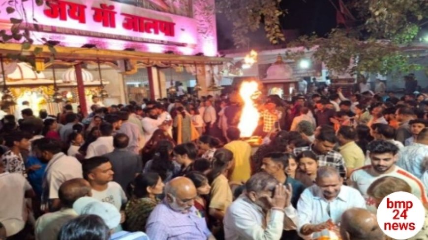 मां जालपा देवी दर्शन के लिए उमड़ रही भीड़